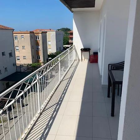 Luxury Stobrec Apartamento *